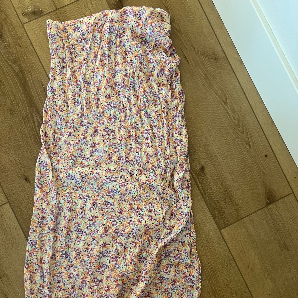 Lulus floral maxi skirt with slit